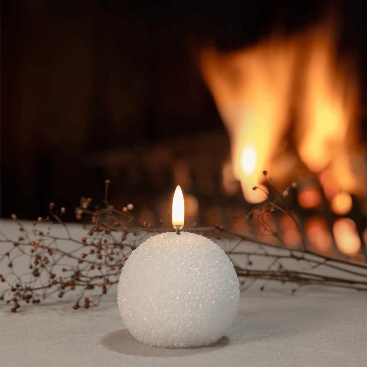 Brehn | WinterShine – Elegante LED Kaars in Sneeuwbol-Design