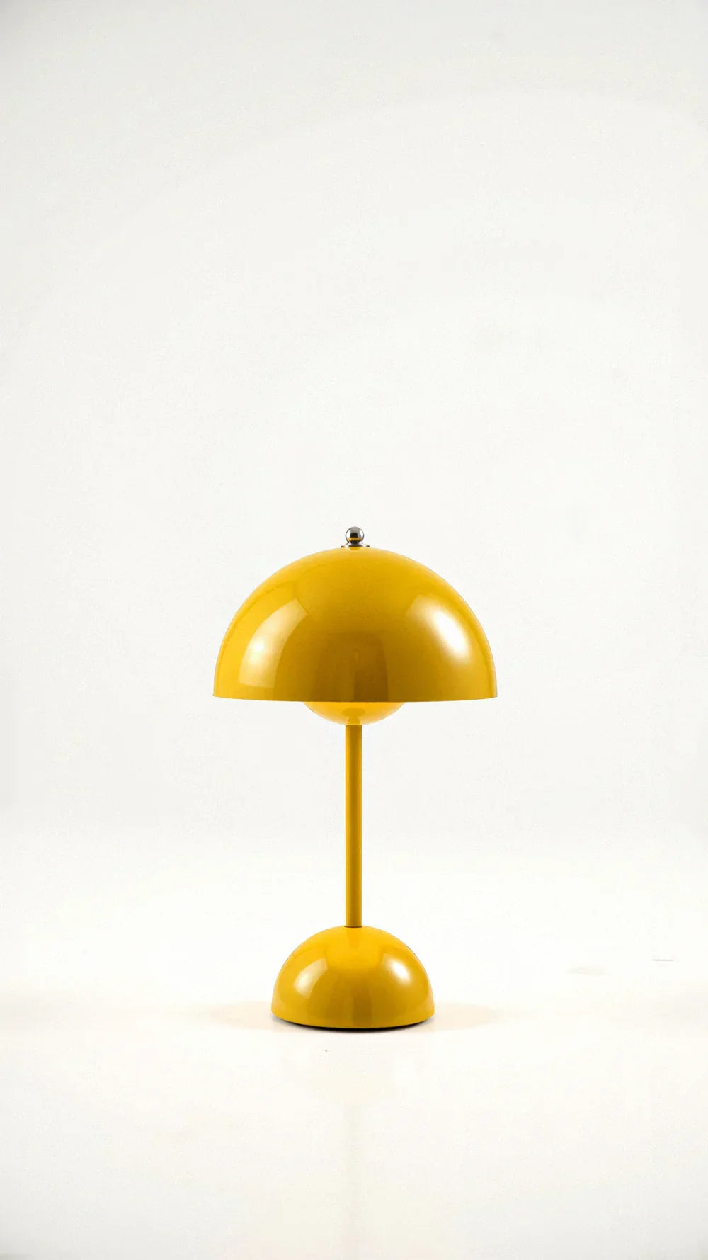 Draadloze tafellamp met minimalistisch design