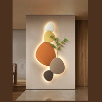 Moderne Wandlamp met Organisch Ontwerp en LED Verlichting voor Interieurs