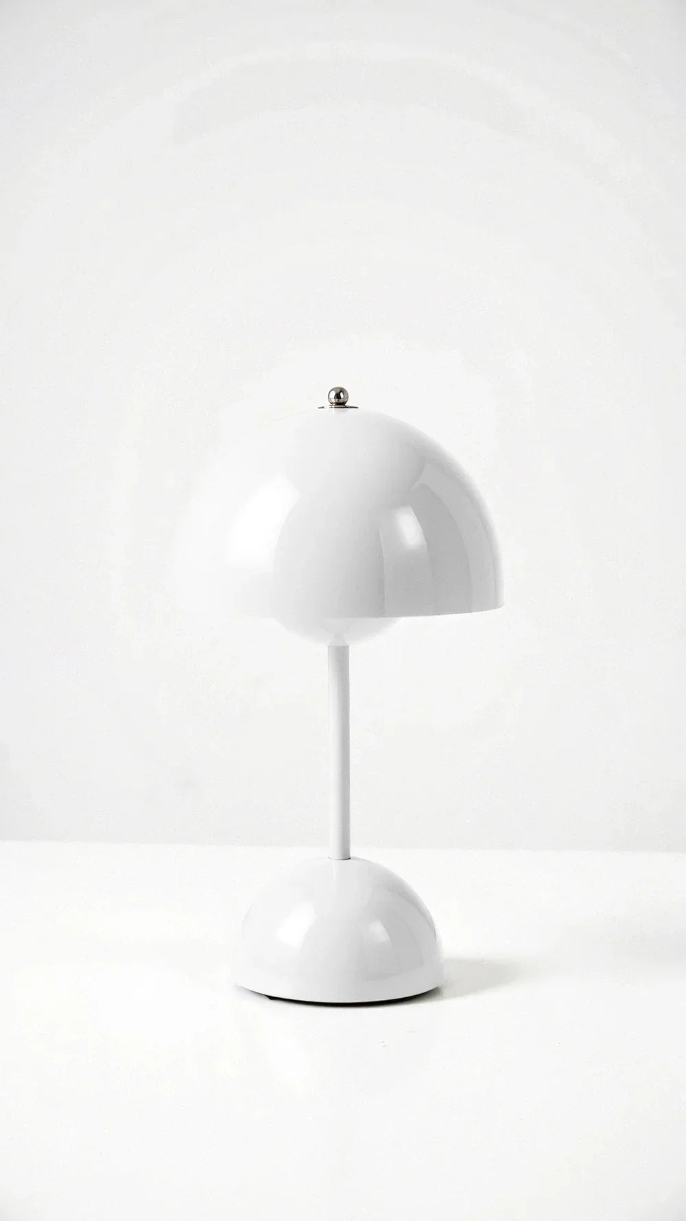 Draadloze tafellamp met minimalistisch design