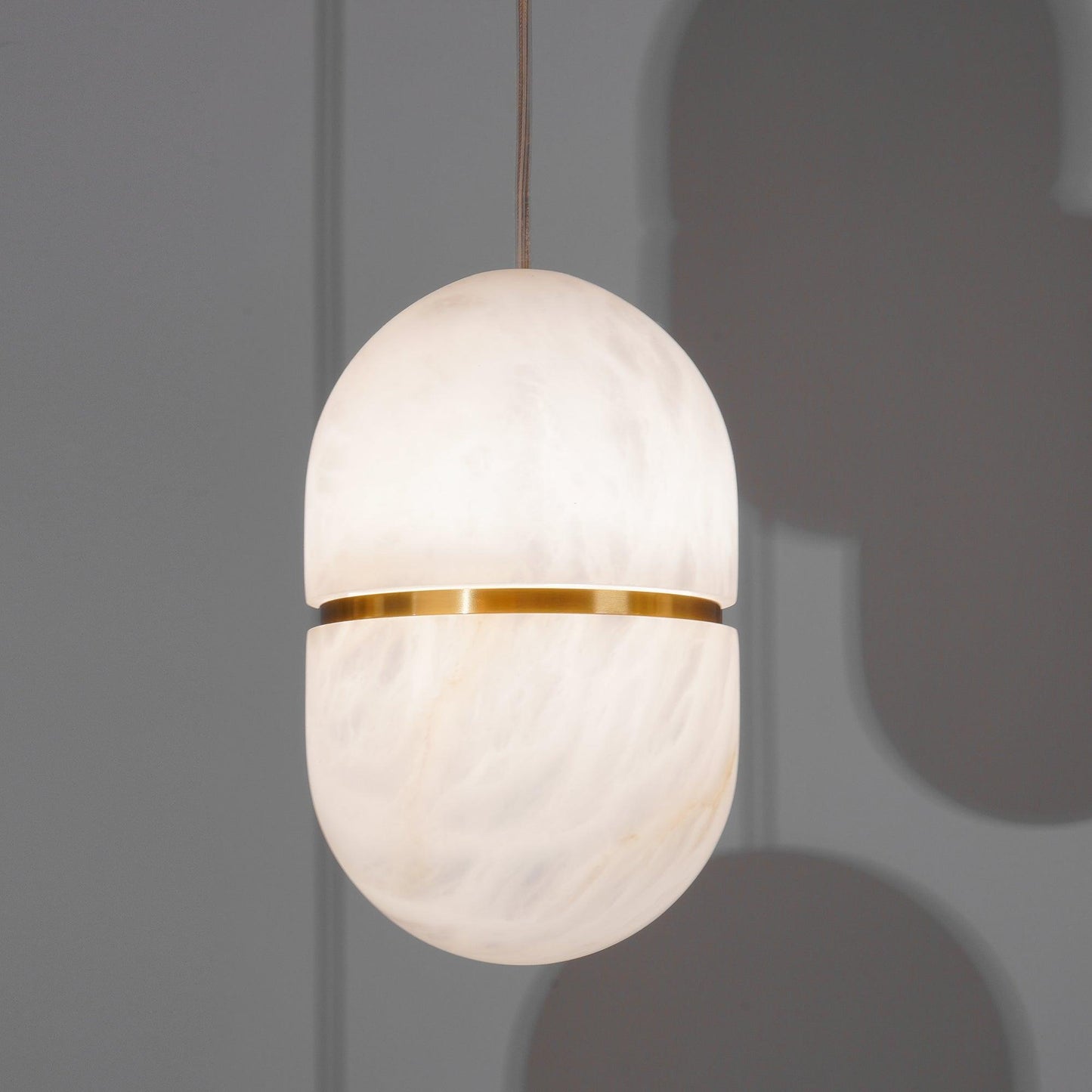 Strata Albast Hanglamp Capsule-Vorm