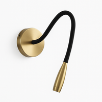 Design LED wandlamp met verstelbare zwarte arm