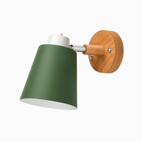 Wandlamp LED met verstelbare kap van metaal en houten steun