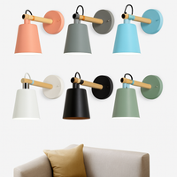 Wandlamp LED van hout en metaal Nordic