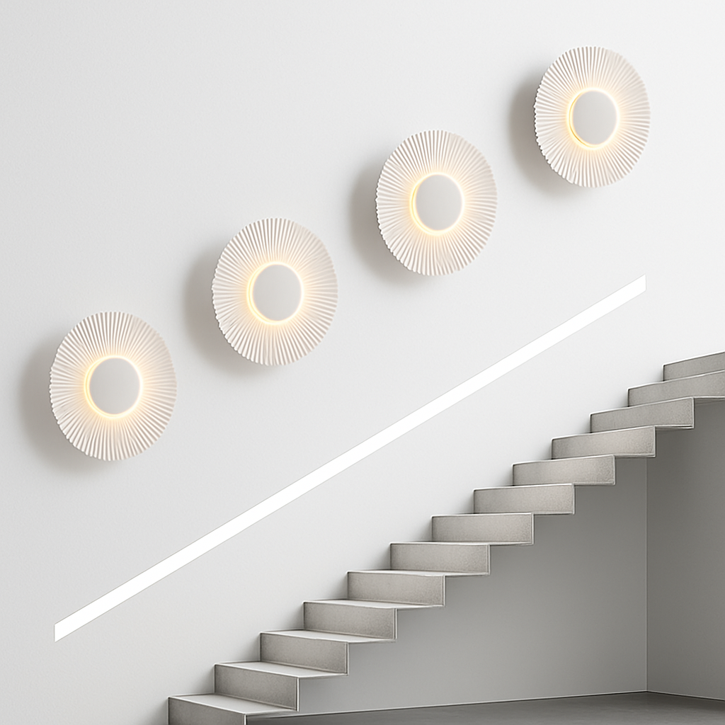 Moderne LED wandlamp in de vorm van een metalen zon Hasna