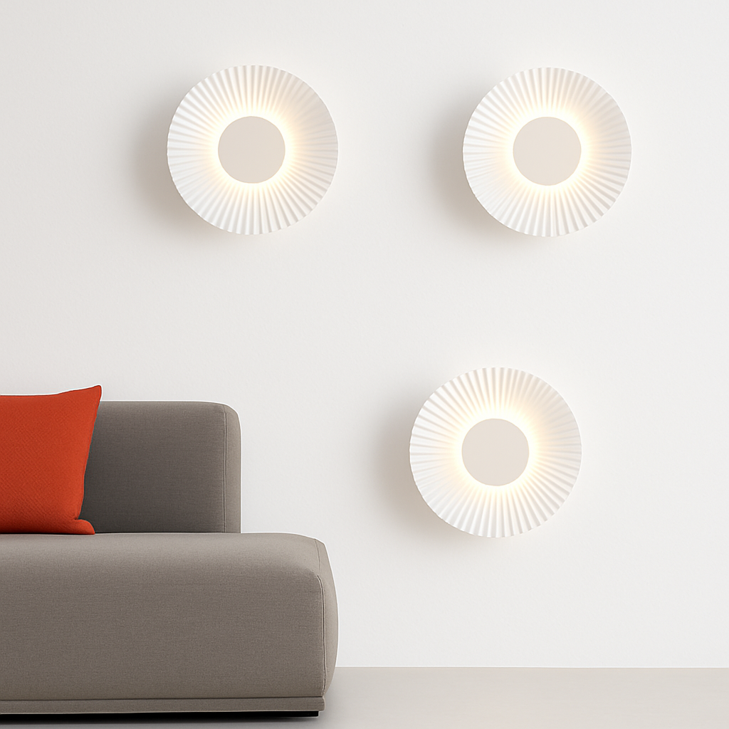 Moderne LED wandlamp in de vorm van een metalen zon Hasna