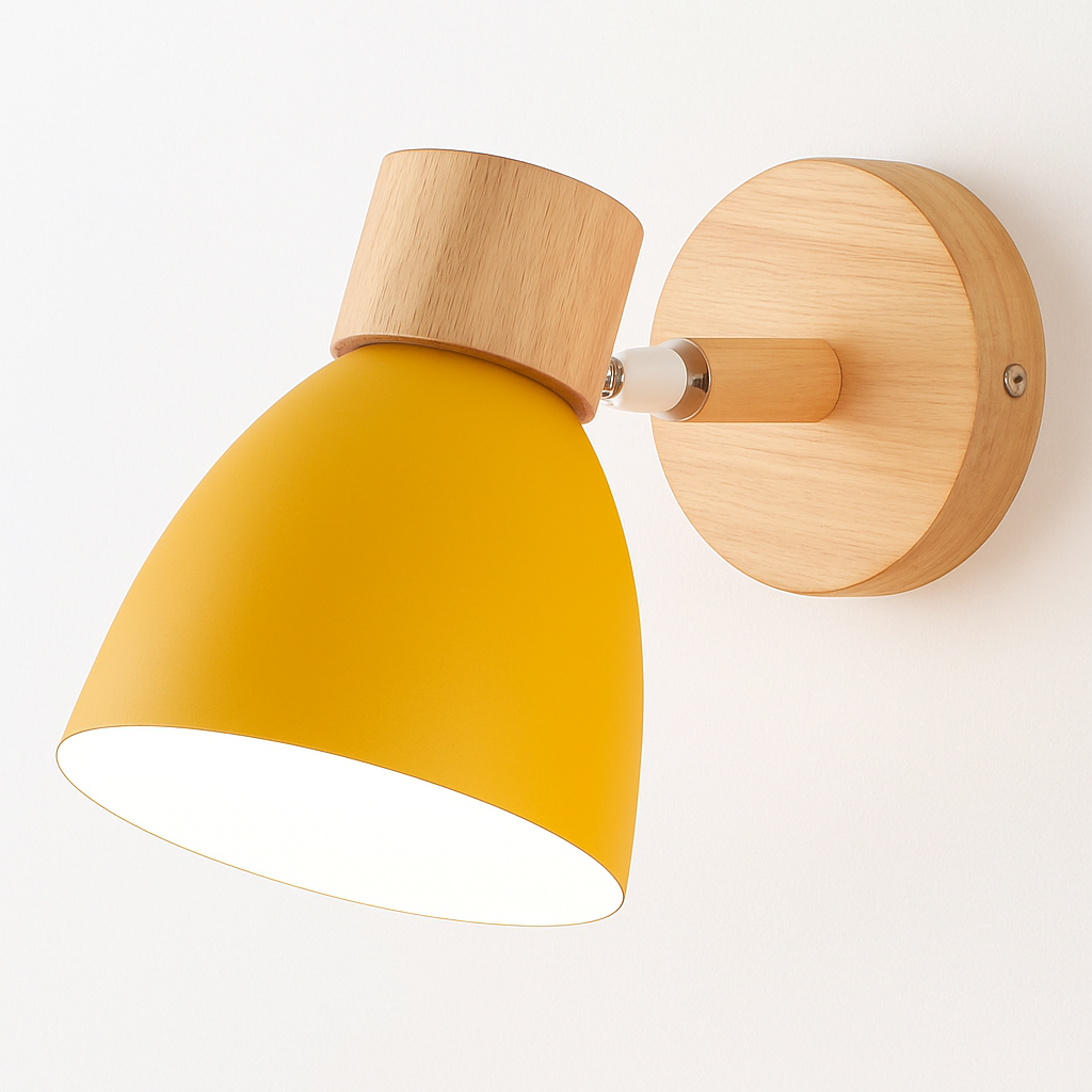 Noordse wandlamp van hout met schakelaar