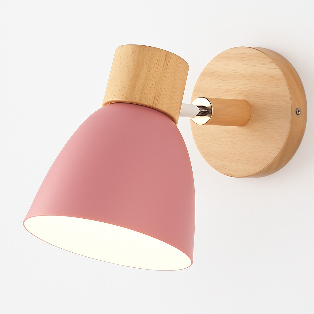 Noordse wandlamp van hout met schakelaar