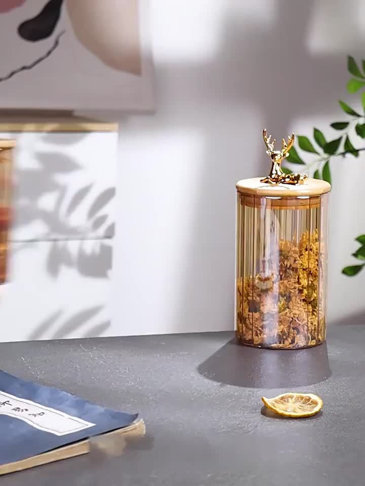 Elowen Stag Amber Afwerking Glazen Potten Set Van Drie Met Gouden Deksel