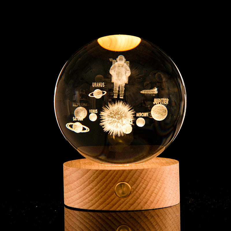 LED 3D Lamp in Kristal – Decoratieve Bol met Houten Basis