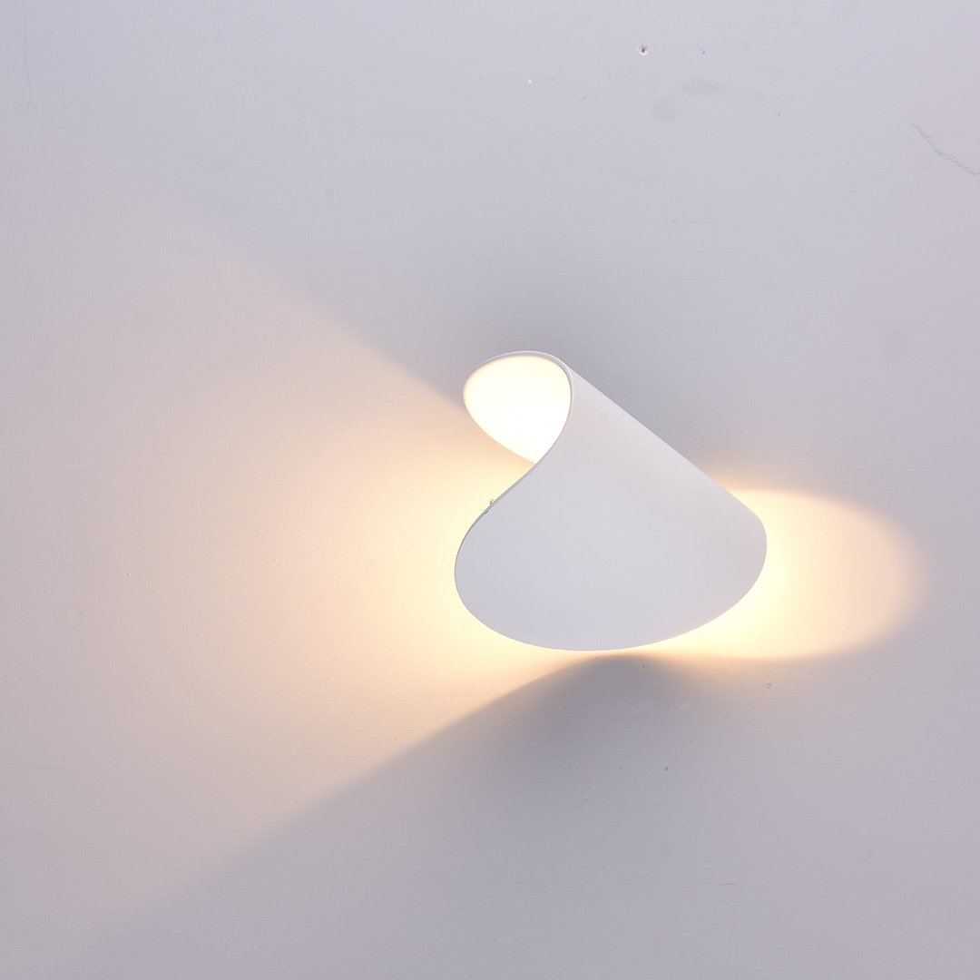 SolaraGlow Diffuse Warm Wandlamp Voor Woonkamers En Werkruimtes
