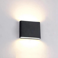 Bastro Moderne Rechthoekige Waterdichte Buitenwandlamp, Zwart/Wit
