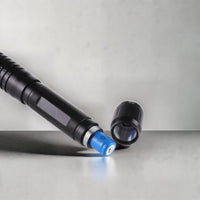 Blauwe Laser Fakkel | 450nm Hoge-Intensiteit Optische Uitgang | Tactisch 5000m+ Bereik | Verstelbare Focus Aluminium Behuizing | Thermische Ontsteking Mogelijke Zaklamp