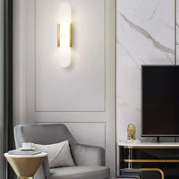 Moderne Wandlamp van Marmer met Gouden Details – Luxe Verlichting