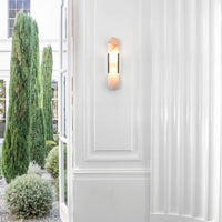 Moderne Wandlamp van Marmer met Gouden Details – Luxe Verlichting