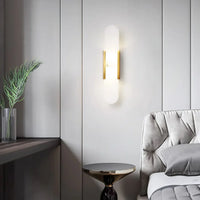Moderne Wandlamp van Marmer met Gouden Details – Luxe Verlichting