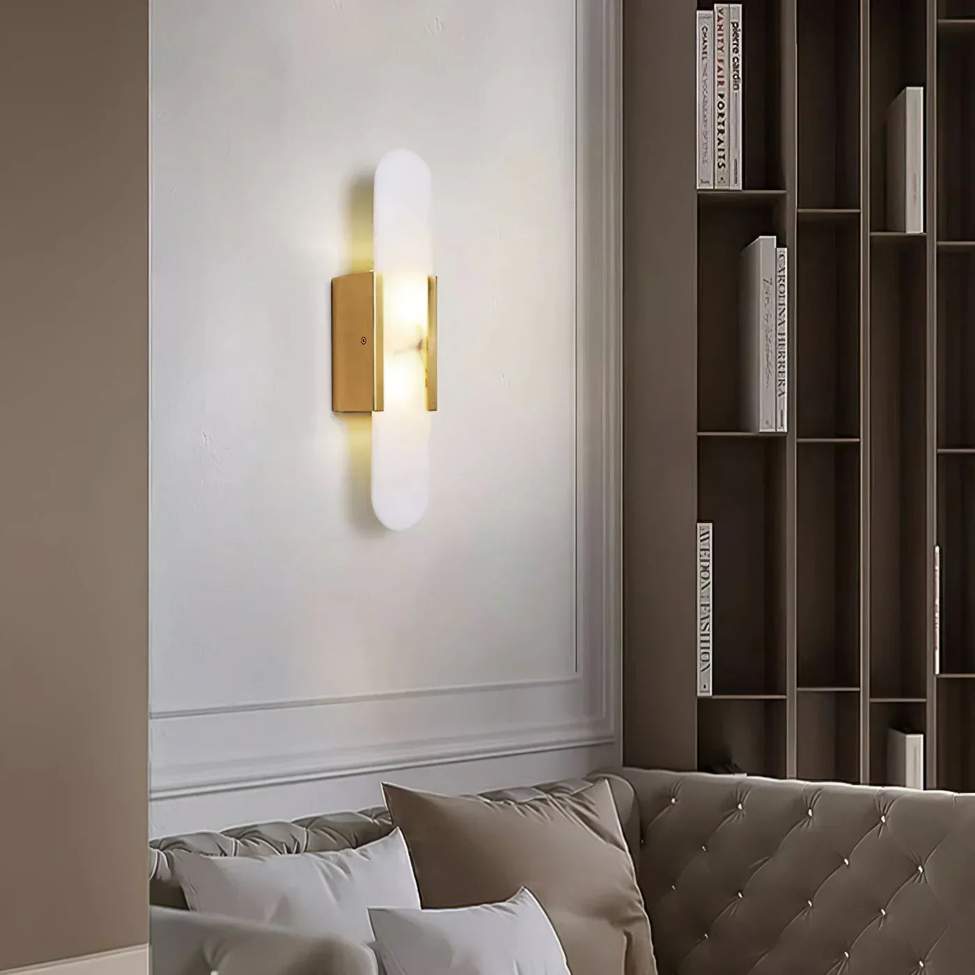 Moderne Wandlamp van Marmer met Gouden Details – Luxe Verlichting