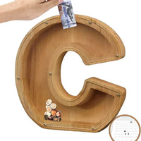TreasureNest Muntbank | Gepersonaliseerde houten spaarpot in A-Z letterontwerpen