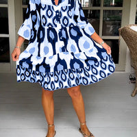 CharmDot | De jurk past zich moeiteloos aan elke gelegenheid aan en belichaamt veelzijdigheid en stijl