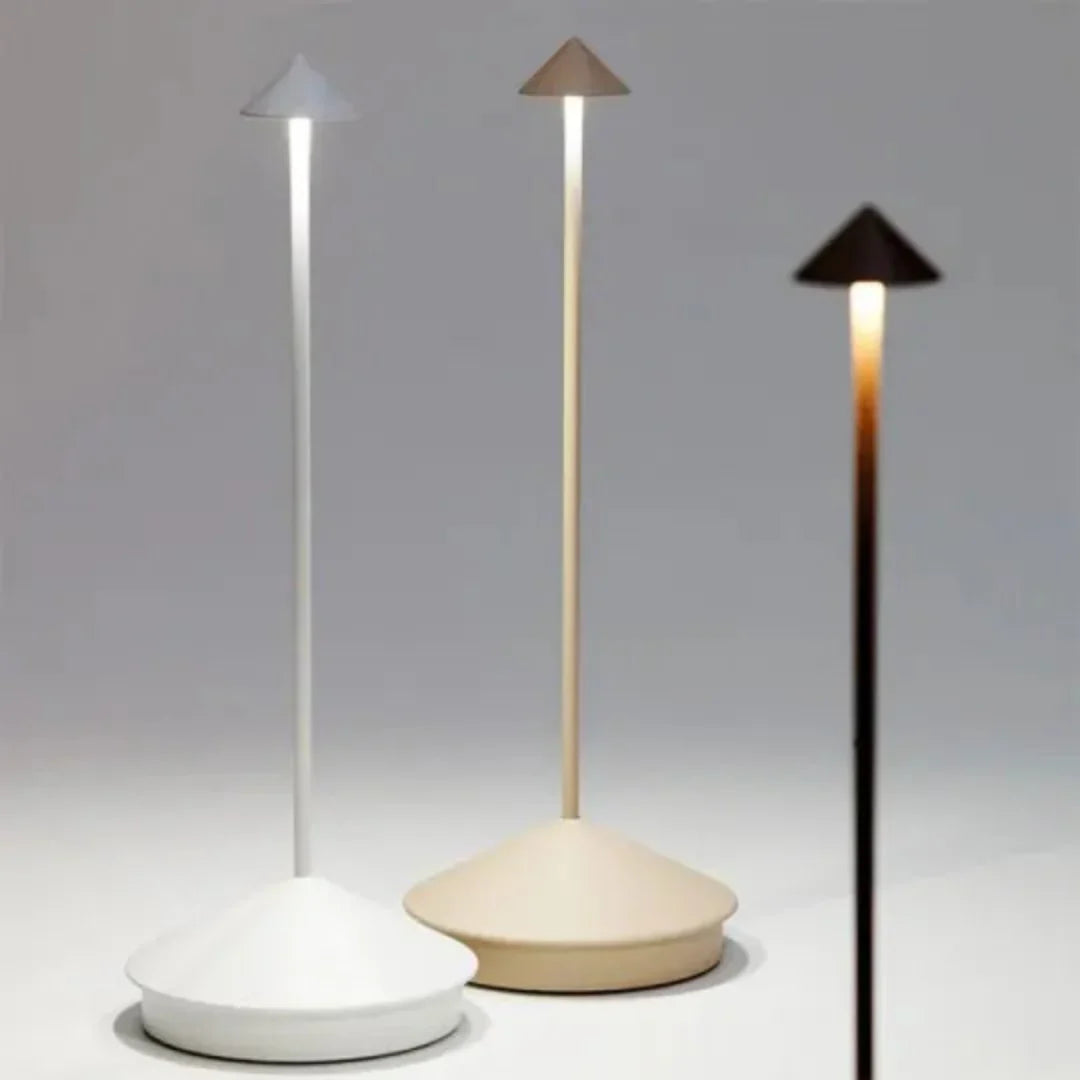 ClarityGlow | Draadloze Tafellamp met Dimbare Verlichting en Waterdicht Ontwerp