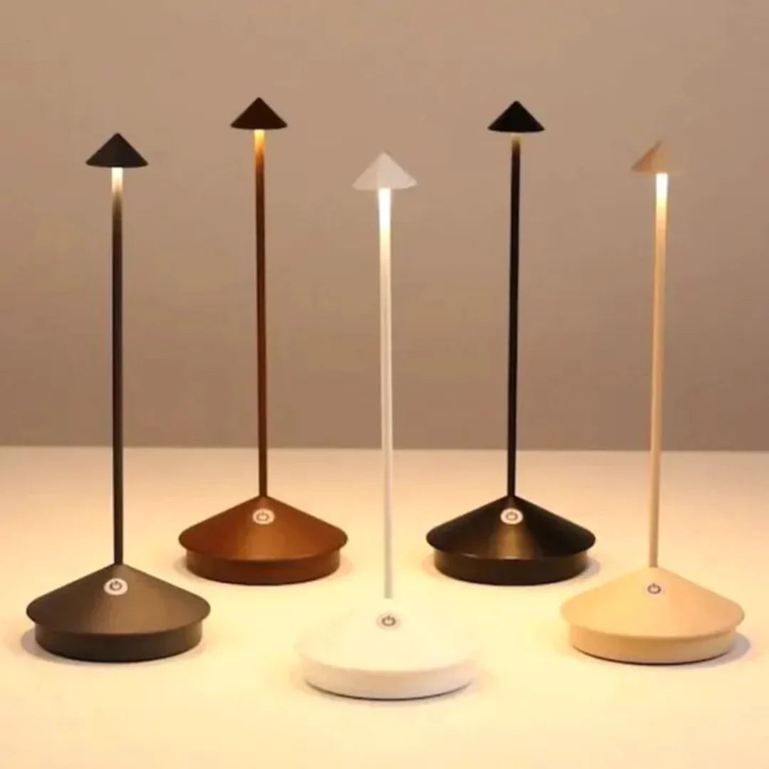 ClarityGlow | Draadloze Tafellamp met Dimbare Verlichting en Waterdicht Ontwerp