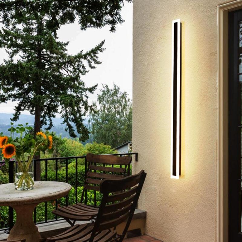 Vynn Moderne Waterdichte LED Wandlamp Buiten Zwart/Wit