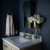Vessona – Elegante Opal Wandvaas voor stijlvolle woondecoratie