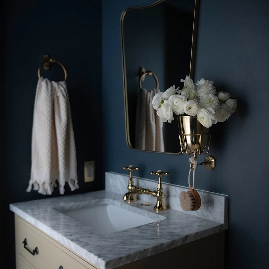 Vessona – Elegante Opal Wandvaas voor stijlvolle woondecoratie