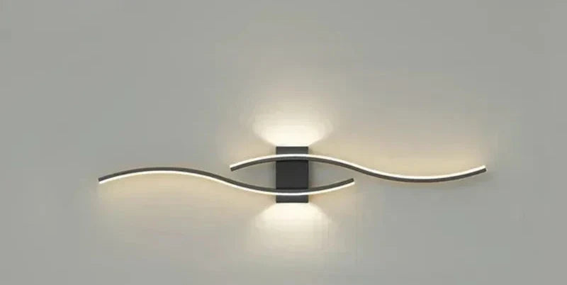 Moderne LED Wandlamp – Golvend Design, Minimalistische Stijl | Brehn