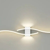 Moderne LED Wandlamp – Golvend Design, Minimalistische Stijl | Brehn