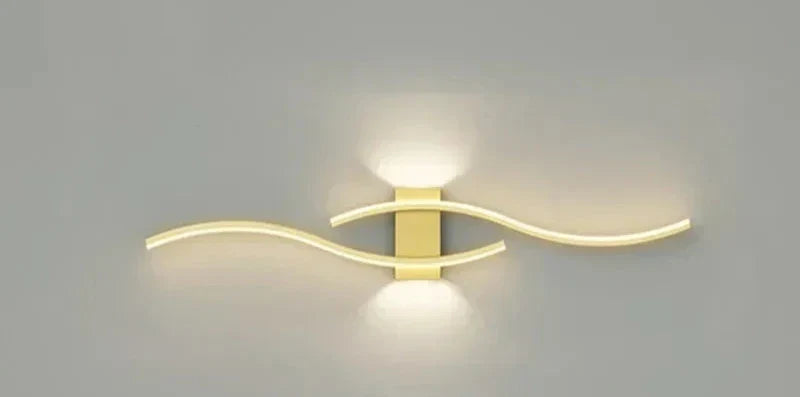 Moderne LED Wandlamp – Golvend Design, Minimalistische Stijl | Brehn