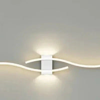 Moderne LED Wandlamp – Golvend Design, Minimalistische Stijl | Brehn