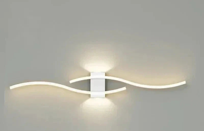 Moderne LED Wandlamp – Golvend Design, Minimalistische Stijl | Brehn