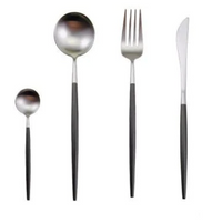 LUXUEUS RVS-24-DELIGEN GOUDE-ZILVER BESTECKSET