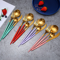 LUXUEUS RVS-24-DELIGEN GOUDE-ZILVER BESTECKSET