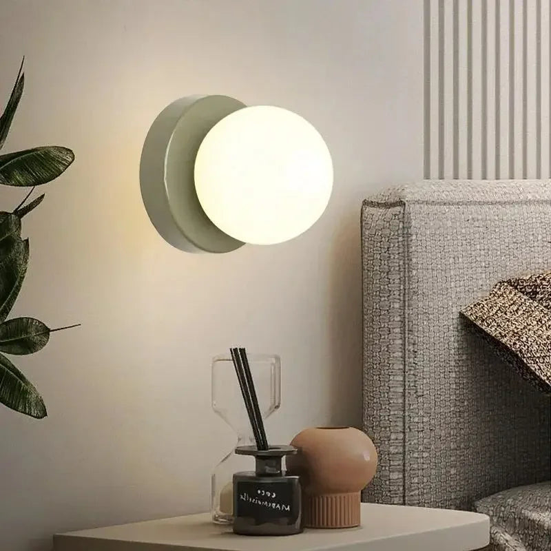 Noordse Glazen Globe Wandlamp LED 1-Licht