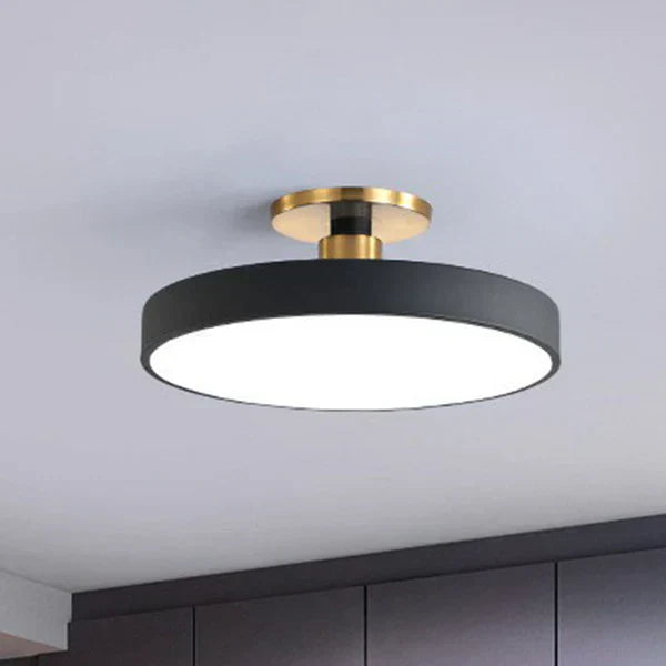 Ronde LED plafondlamp in Scandinavische stijl