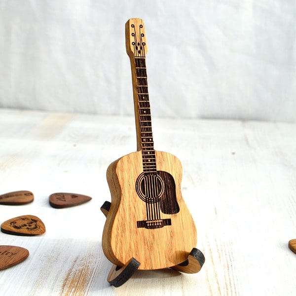 50% Korting | GuitarHolder™ | Gitaarplektrenhouder +3 Gratis Plektren