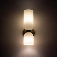 Elegante wandlamp met rookglas en gouden afwerking – dubbele lichtbron