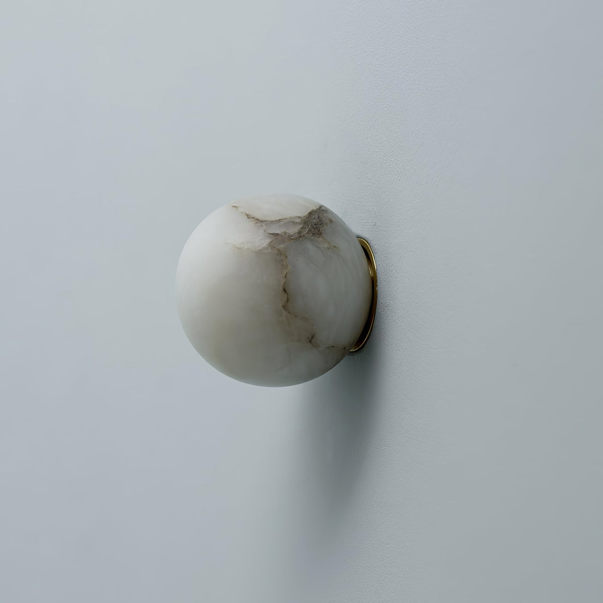 Alabaster Elegance Japandi Mini Orb Wandlamp