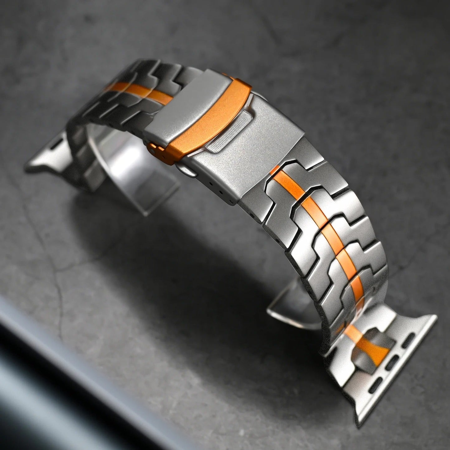 Veralis Titanium Apple Watch Band Met Hypoallergene Sluiting