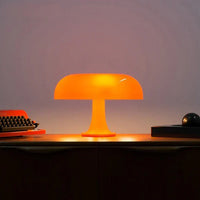 Design LED-tafellamp in de vorm van een paddenstoel