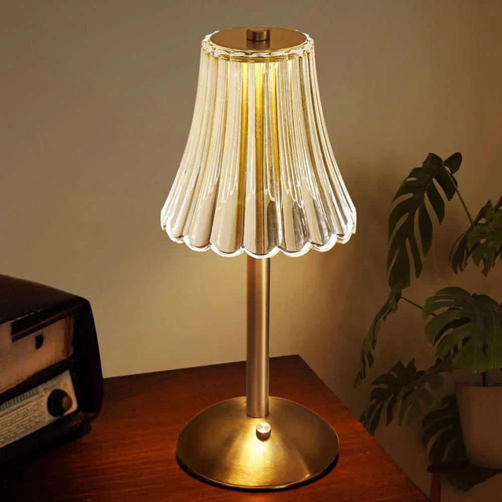 Elegante LED-tafellamp met kristallen kap en gouden afwerking – touch-aansteking
