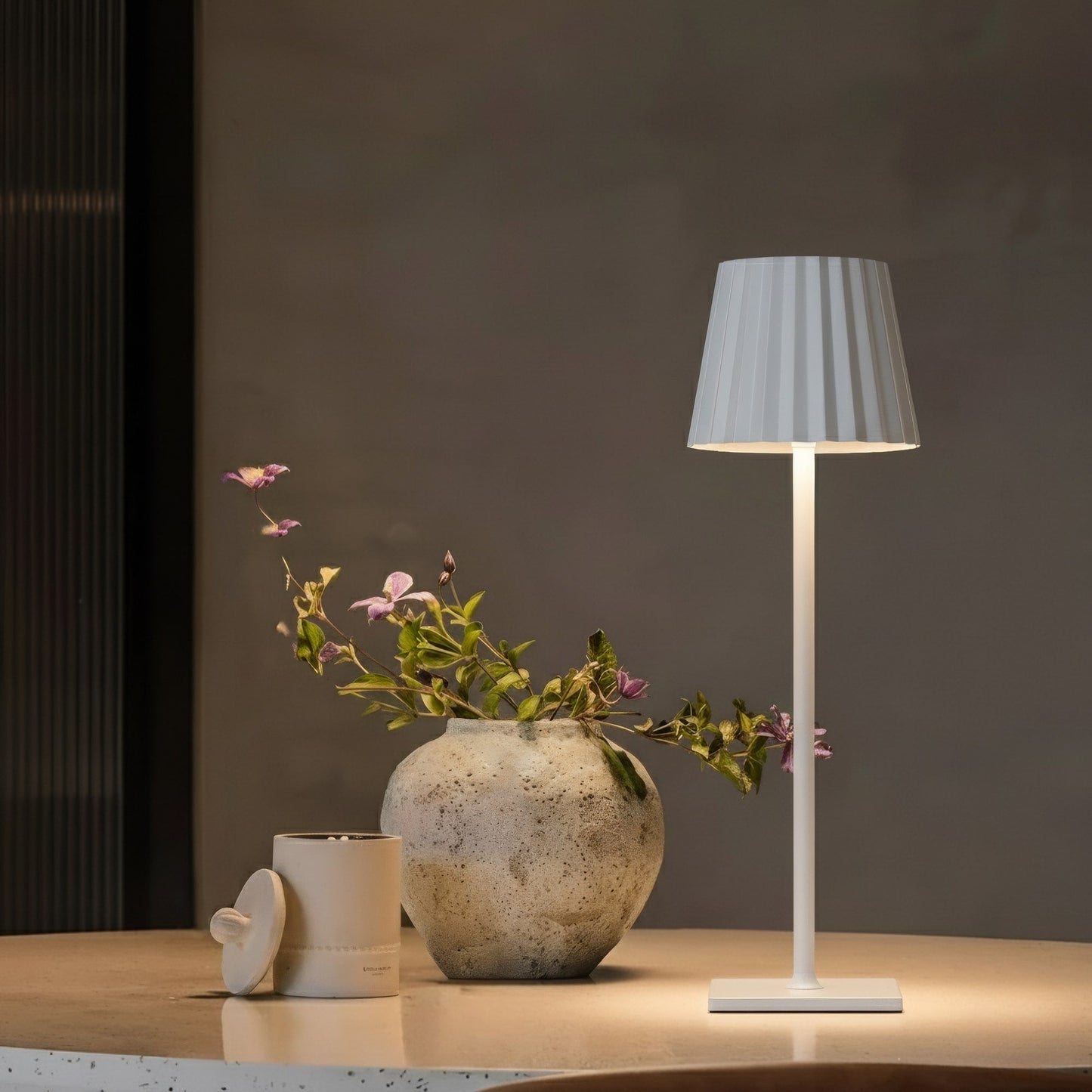 Draadloze Tafellamp | Lamp voor Woonkamer | Moderne Tafellamp met Accu | VelaLume