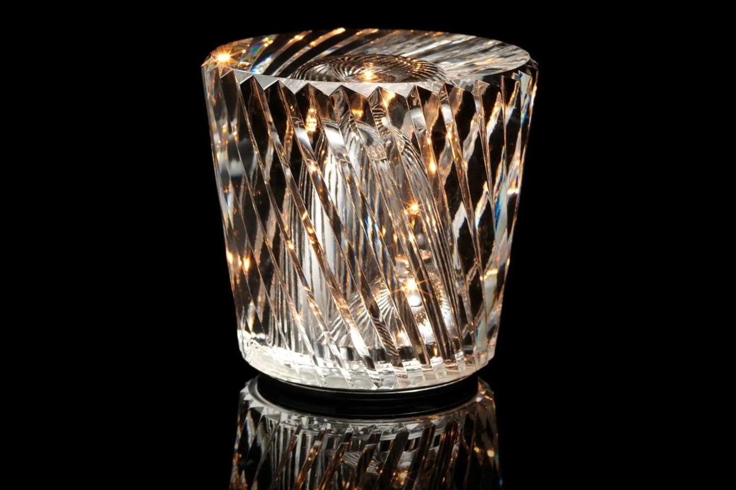 Kristallen Tafellamp VÉLORIA | Diamantoptiek & 360° Lichtspel | Draadloos & Oplaadbaar via USB | Tot 12 uur Lichtduur
