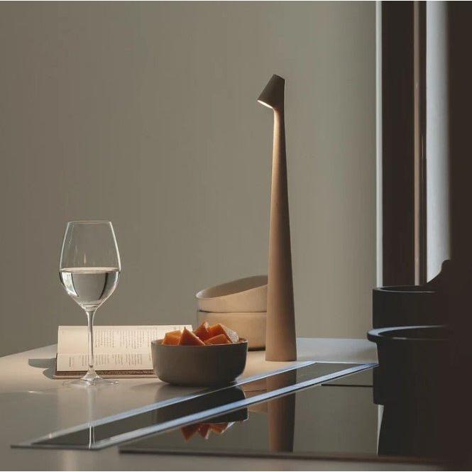 Noorse Minimalistische LED Draadloze Tafel lamp