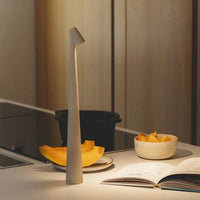 Noorse Minimalistische LED Draadloze Tafel lamp