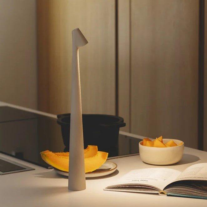 Noorse Minimalistische LED Draadloze Tafel lamp