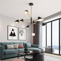 Lustre ontwerp met LED en meerdere driehoekige lampenkappen in Loft-stijl