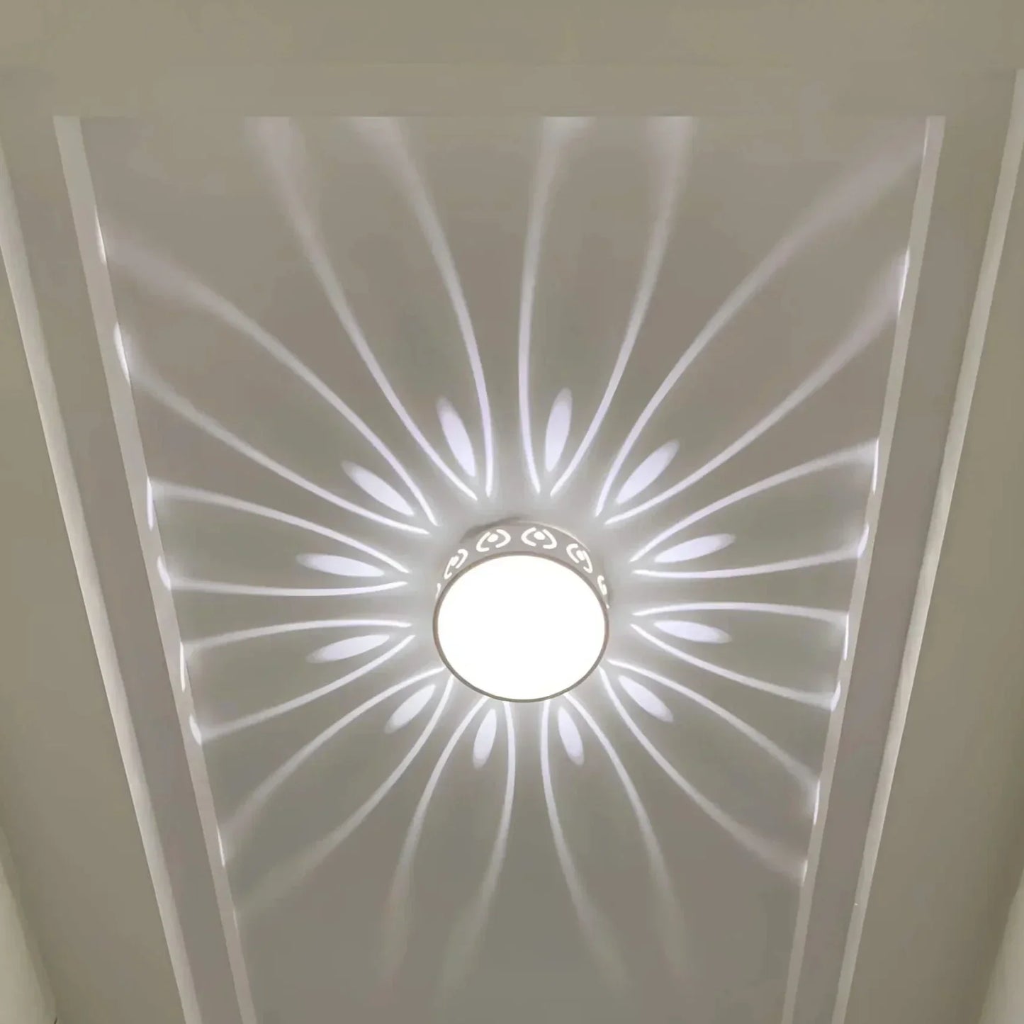 GlowEnchant | Elegante Plafondlamp voor Stijlvolle Ruimtes